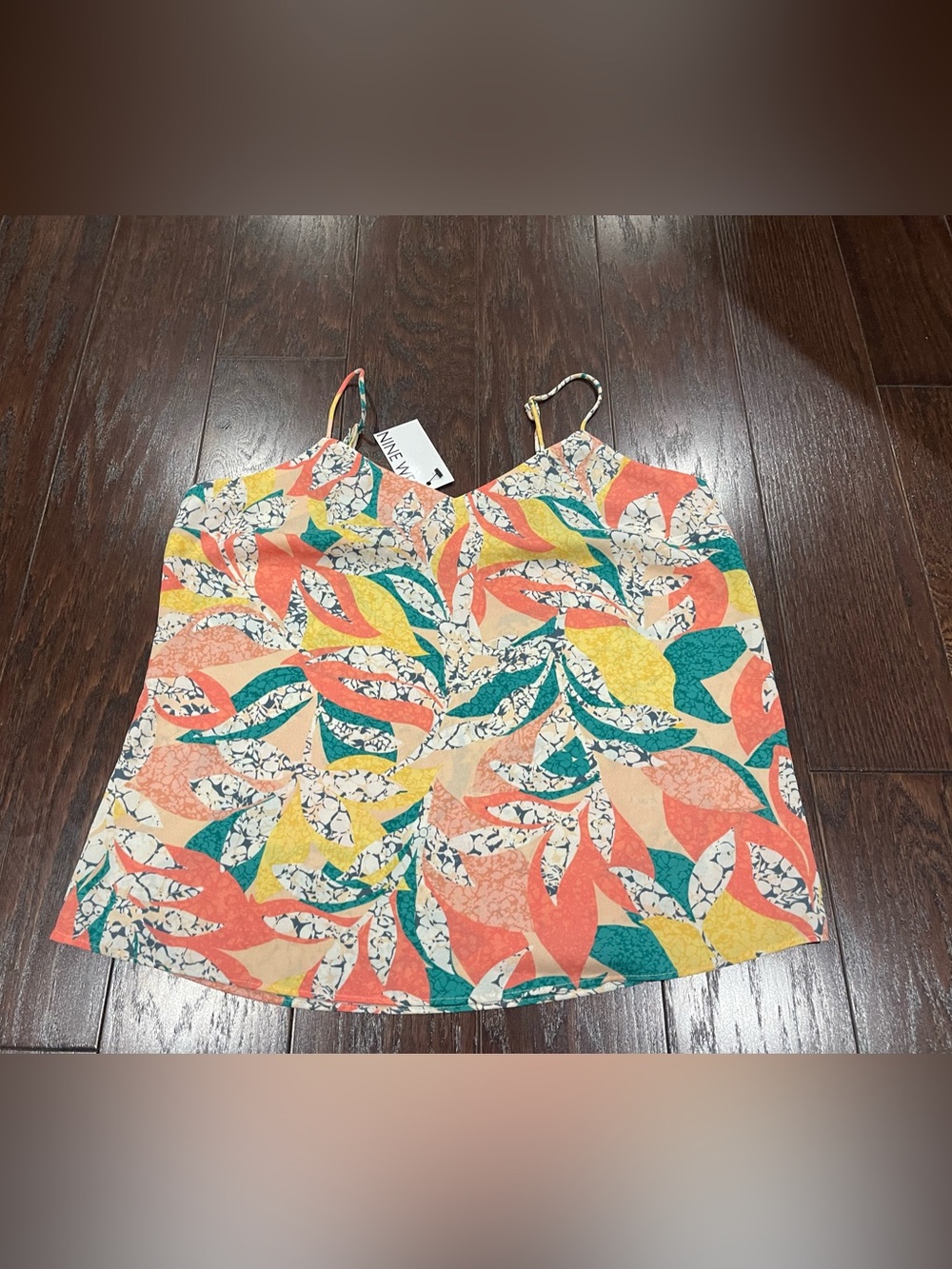 Nine West Women Abstract Leaf Print V-Neck Cami Tank Coral Green Medium NEW
